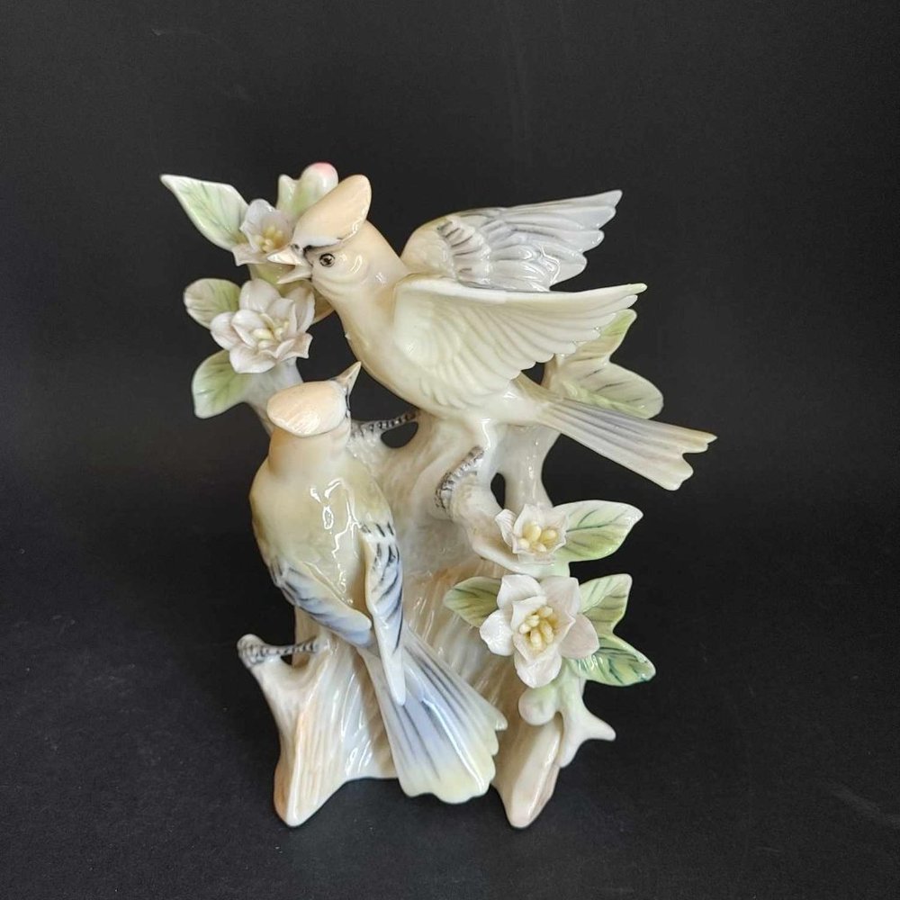 Vintage 1960s Ardalt Lenwile China Verithin Bird Figurine Wax Wing #6189